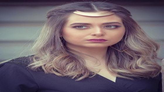 هبة مجدي تطل على جمهورها بالجلباب والحجاب